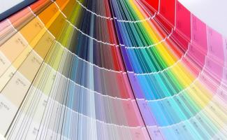 Чем покрасить потолок на кухне: выбираем краску Какой цвет покрасить потолок кухне